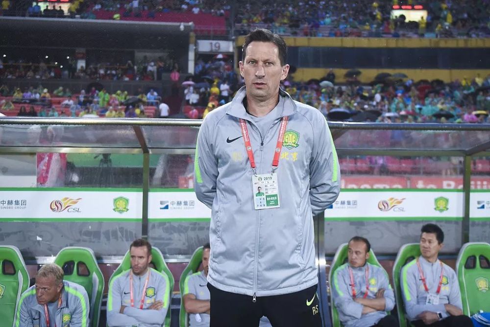 他不仅多次 他不仅多次