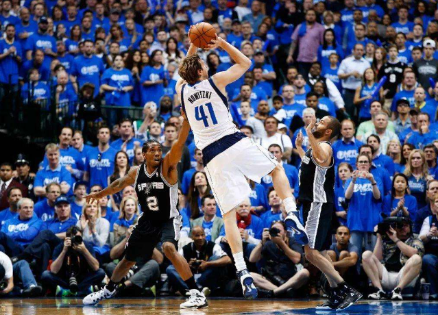 据此推测 据此推测